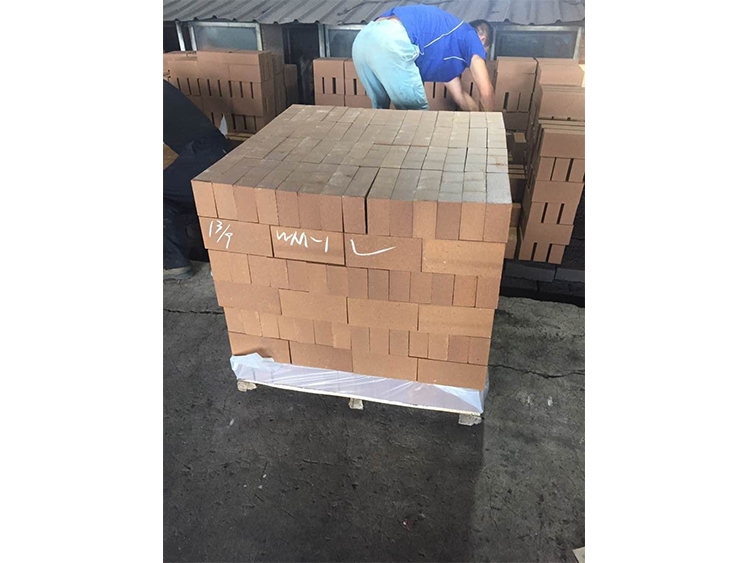 大連優(yōu)質(zhì)轉(zhuǎn)爐噴補(bǔ)料價(jià)格